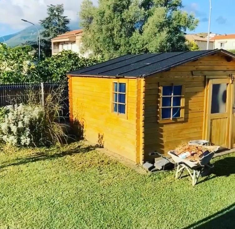 Appartement Confortable 比古里亚 外观 照片